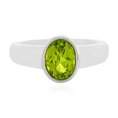 Zilveren ring met een Jilin Peridoot