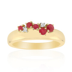 Gouden ring met een rode beril