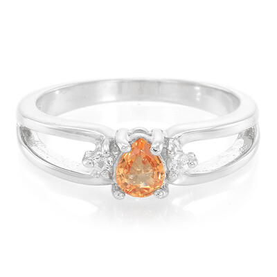 Zilveren ring met een oranje saffier