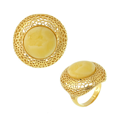 Zilveren ring met een Baltische barnsteen (dagen)