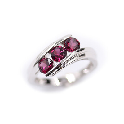 Zilveren ring met Tocantin Granaten