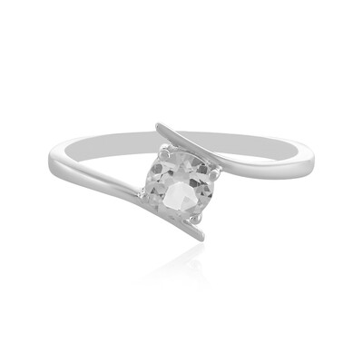 Zilveren ring met een witte topaas