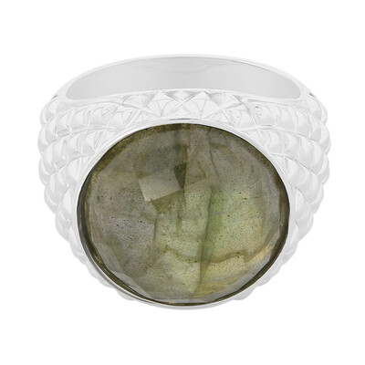 Zilveren ring met een labradoriet