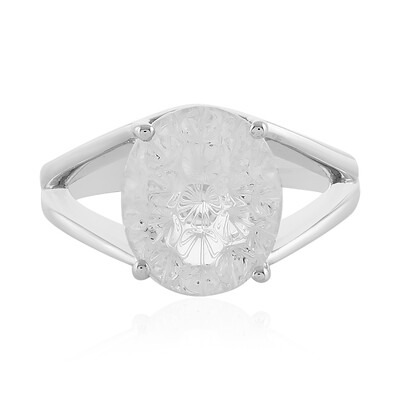 Zilveren ring met een witte kwarts