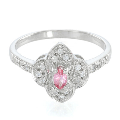 Zilveren ring met een Padparadscha saffier