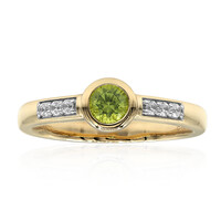 Gouden ring met een Arizona-peridoot (Amanda Adkins)