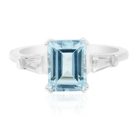 Zilveren ring met een hemel-blauwe topaas