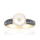 Gouden ring met een witte zuidzee parel (Michelle Albala)