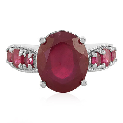 Zilveren ring met een Madagaskar Robijn