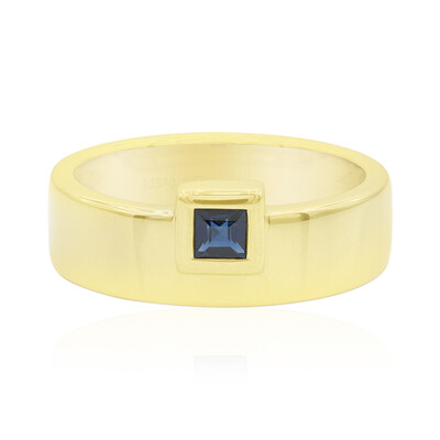 Zilveren ring met een blauwe saffier