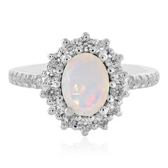 Zilveren ring met een Welo-opaal
