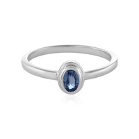 Zilveren ring met een blauwe saffier