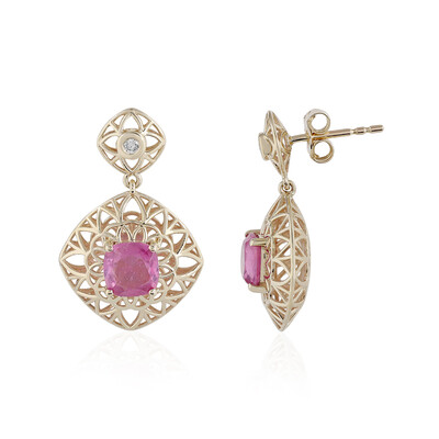 Gouden oorbellen met Madagaskar Roze Saffieren (Ornaments by de Melo)