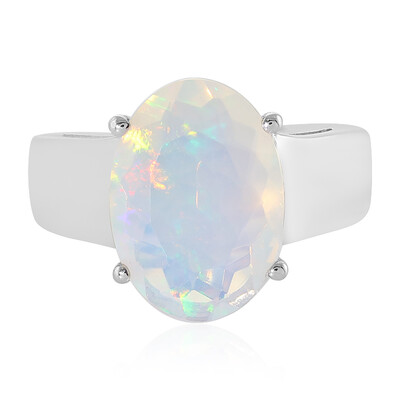 Zilveren ring met een Welo-opaal