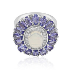 Zilveren ring met een Welo-opaal