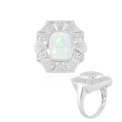 Zilveren ring met een Welo-opaal