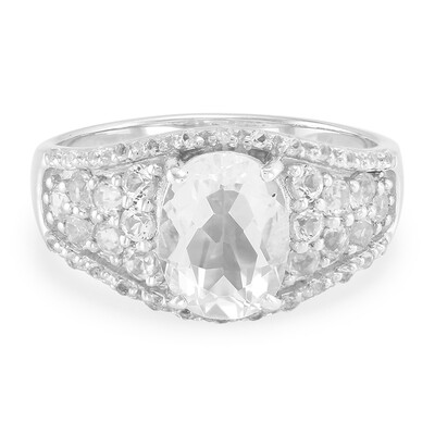 Zilveren ring met een petaliet
