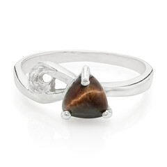 Zilveren ring met een rode tijgeroog