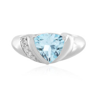 Zilveren ring met een hemel-blauwe topaas