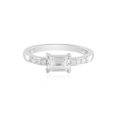 Zilveren ring met een witte topaas