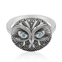 Zilveren ring met hemel-blauwe topaasstenen