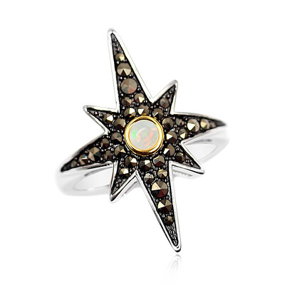 Zilveren ring met een Welo-opaal