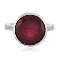 Zilveren ring met een Madagaskar Robijn