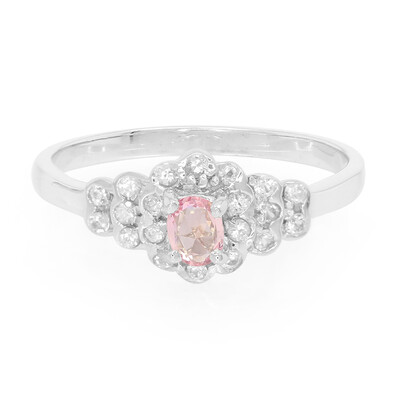 Zilveren ring met een roze saffier