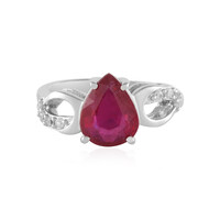 Zilveren ring met een Madagaskar Robijn