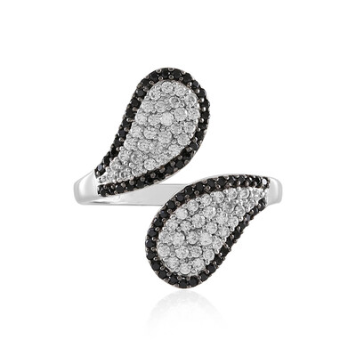 Zilveren ring met zwarte spinelstenen