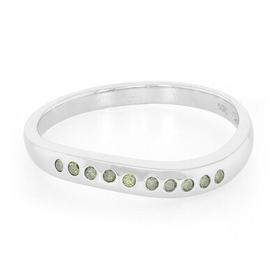 Zilveren ring met smaragdgroene diamanten