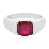 Zilveren ring met een Madagaskar Robijn