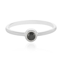 Zilveren ring met een zwarte diamant