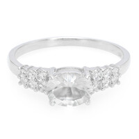 Zilveren ring met een petaliet