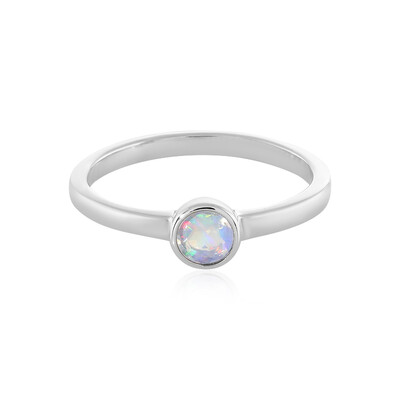 Zilveren ring met een Welo-opaal