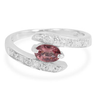 Zilveren ring met een Malaya granaat