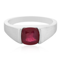 Zilveren ring met een Madagaskar Robijn