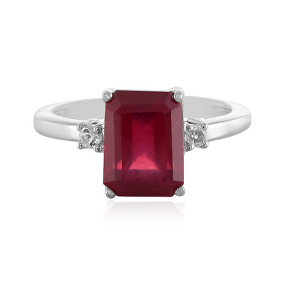 Zilveren ring met een Madagaskar Robijn
