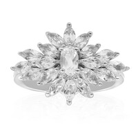 Zilveren ring met een witte topaas