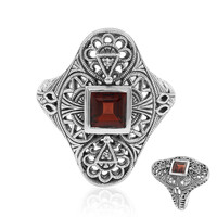 Zilveren ring met een Mozambique granaat