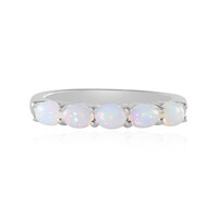 Zilveren ring met Welo-opalen