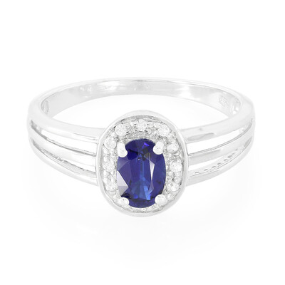 Zilveren ring met een kyaniet