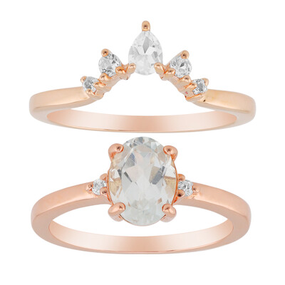Zilveren ring met een witte topaas