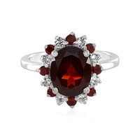 Zilveren ring met een Indische Granaat