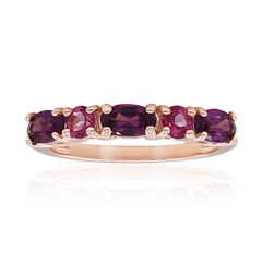 Zilveren ring met rhodolieten