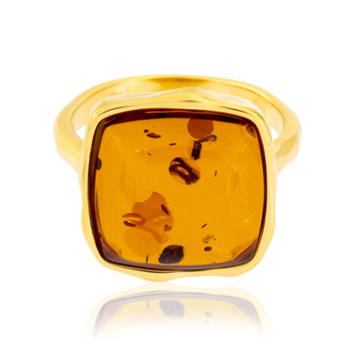 Zilveren ring met een Baltische barnsteen (dagen)