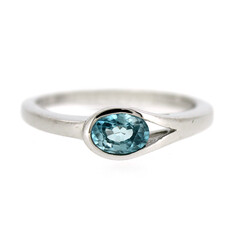 Zilveren ring met een Ratanakiri zirkoon