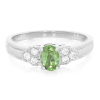 Zilveren ring met een Russische apatiet