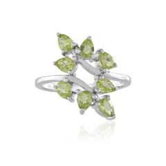 Zilveren ring met peridoots