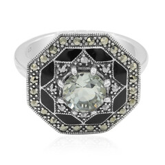 Zilveren ring met een groene amethist